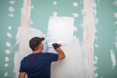 Pourquoi faire appel &agrave; un artisan pl&acirc;trerie pour vos finitions murales ?